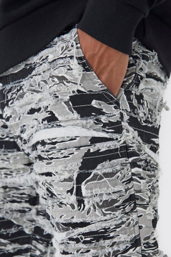 Zerrissene Slim-Fit Camouflage-Hose