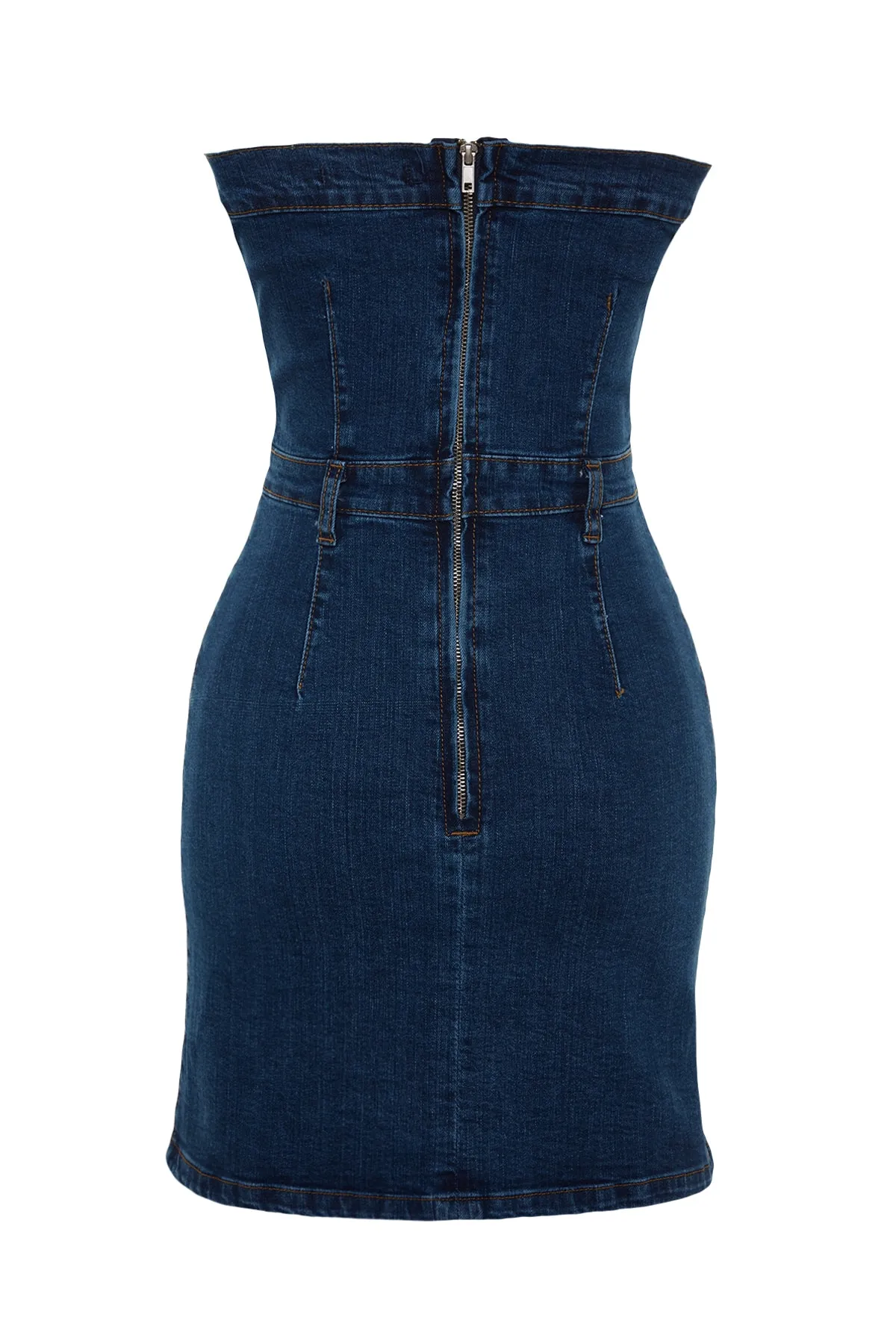 Trendyol Collection  Blaues, trägerloses Mini-Jeanskleid mit Knopfdetail in limitierter Auflage TWOSS23EL01731