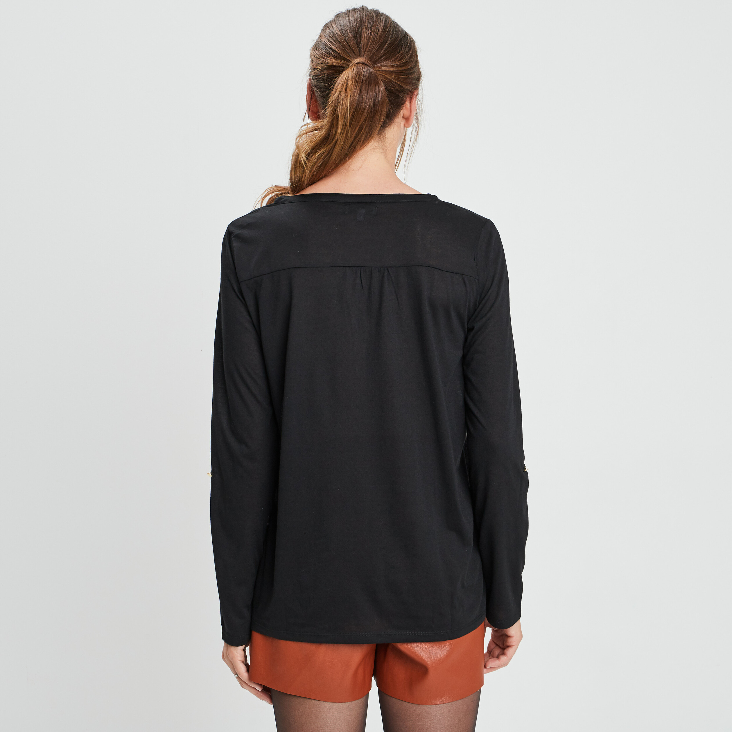T-shirt manches longues à revers noir femme | La Halle