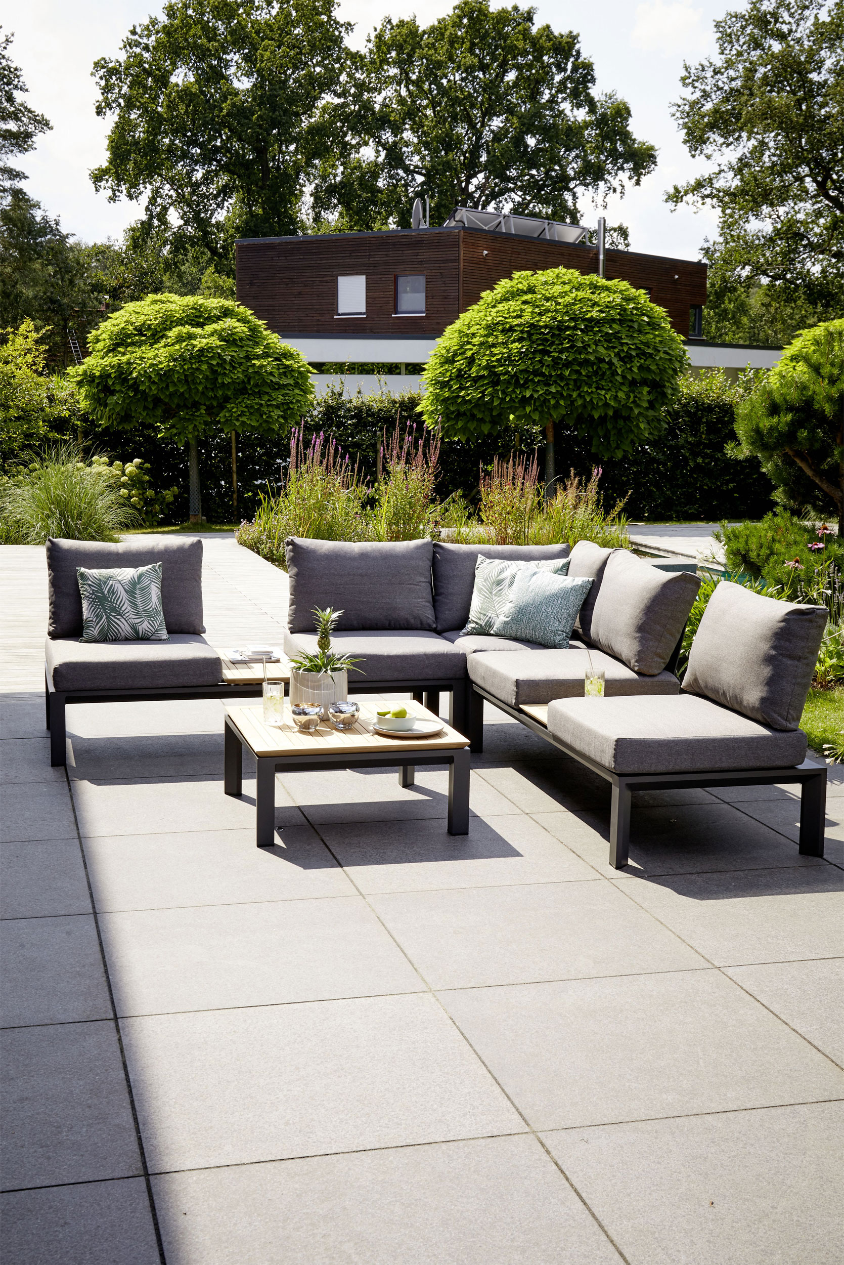 OUTDOORGartenlounge Outdoor Teakholz