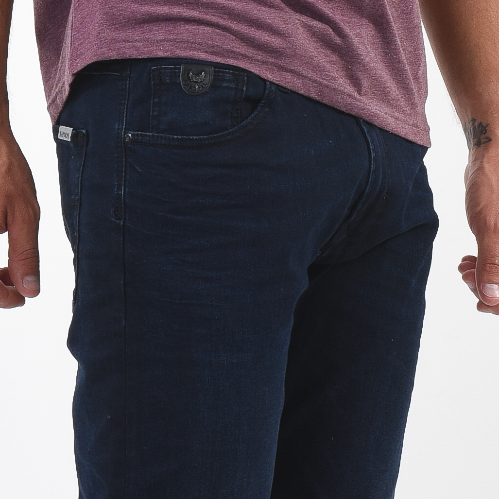EZZYY  Jeans bleu délavé, coupe slim