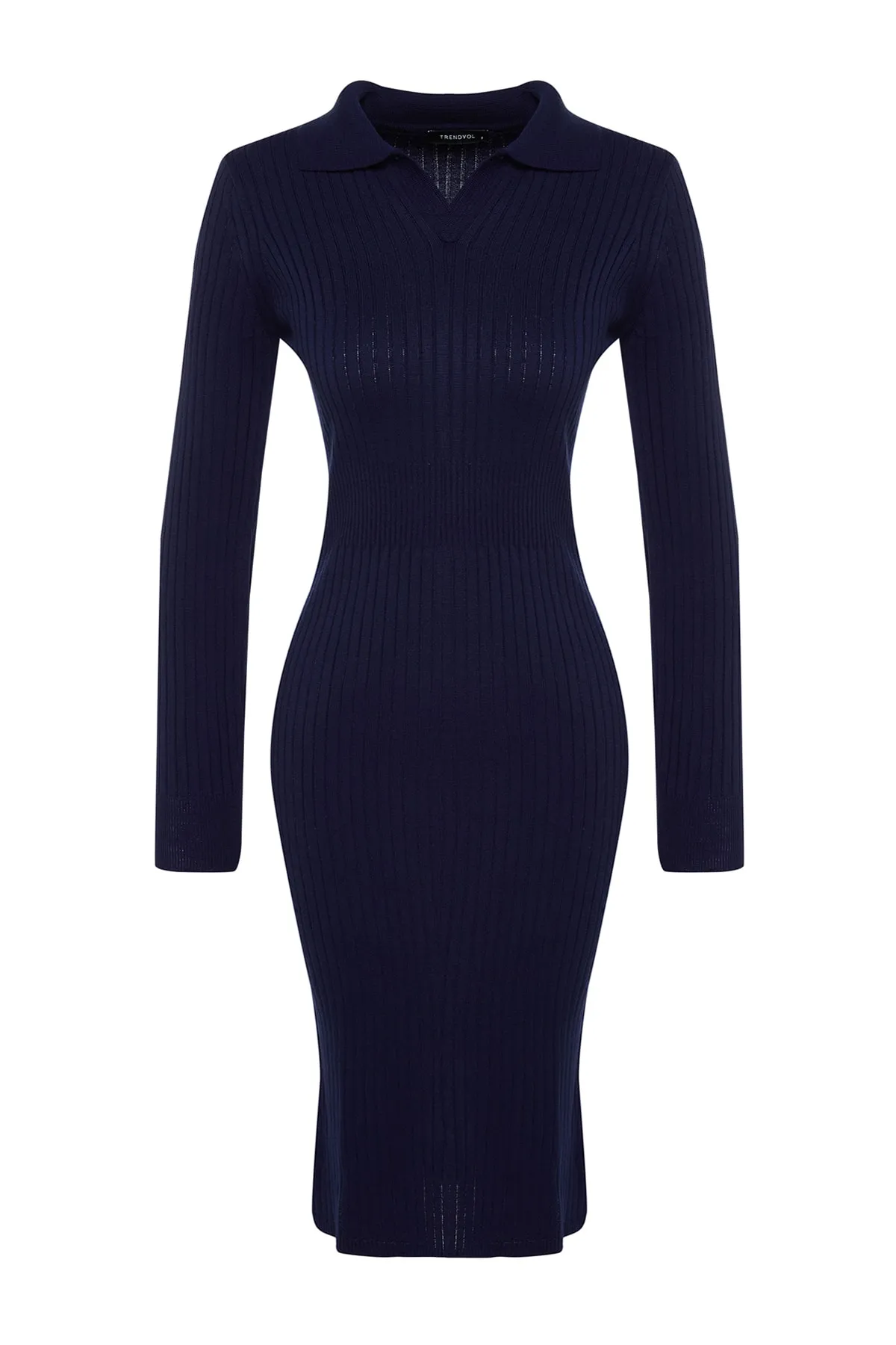 Trendyol Collection  Marineblaues Midi-Strickkleid mit Rollkragen TWOAW22EL1376