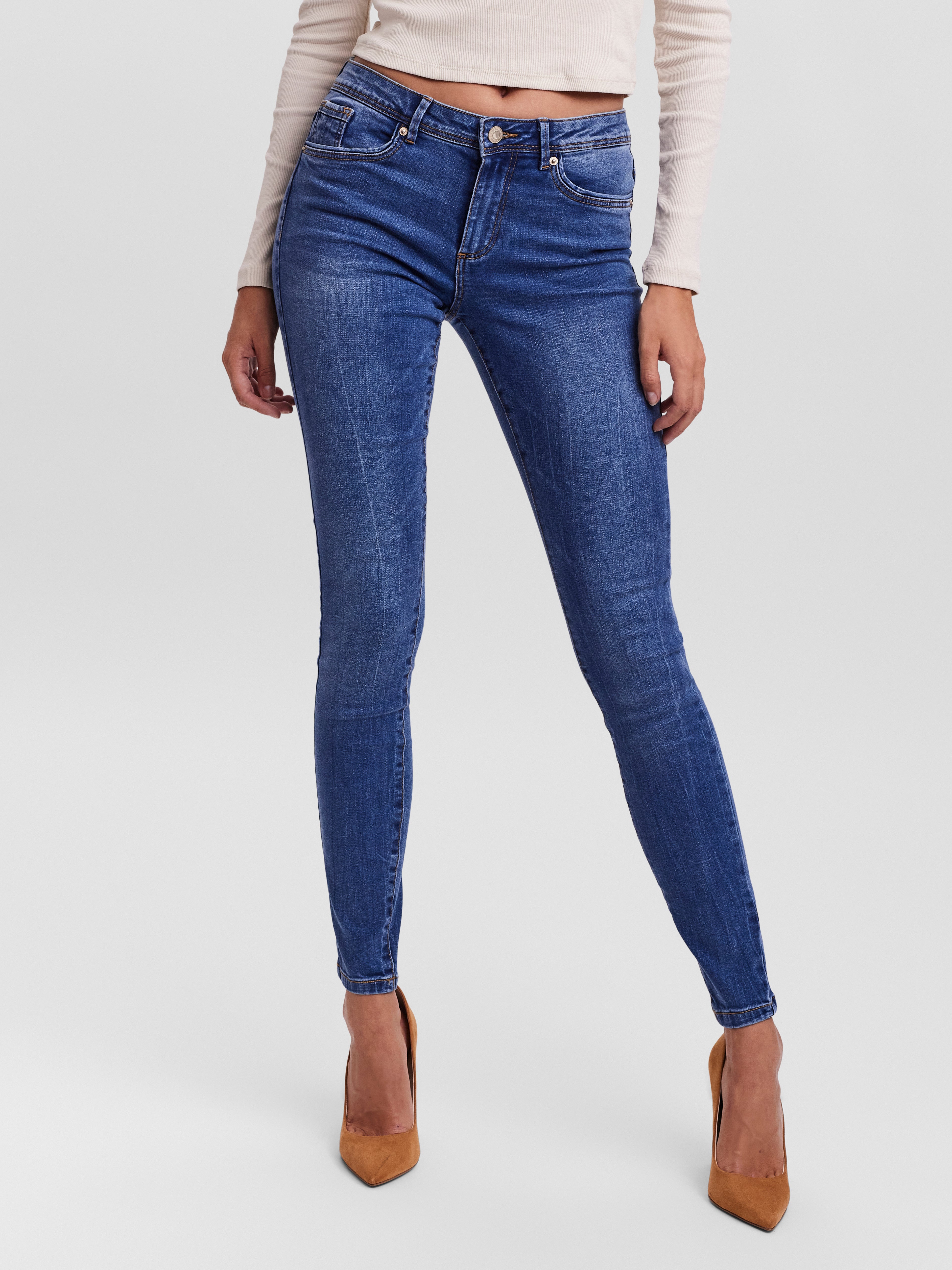 VMTANYA Mid Rise Skinny Fit Jeans