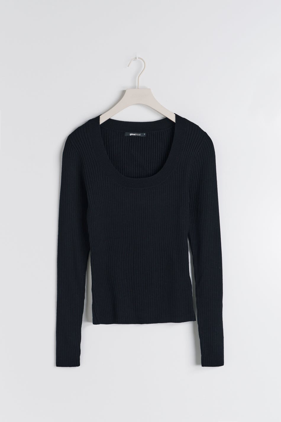 Long sleeve knitted top
