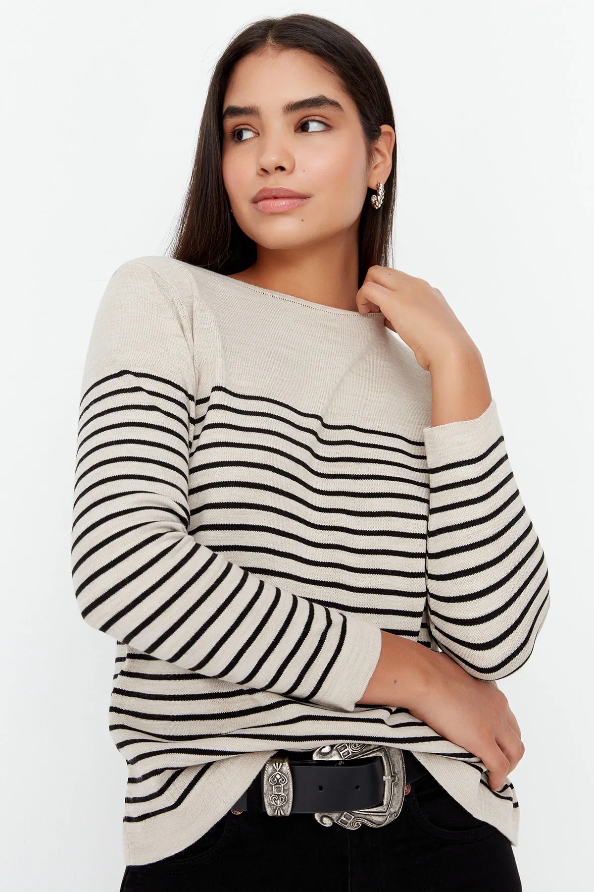 Trendyol Collection  Steinfarbener Basic-Strickpullover mit Streifen TWOAW23KZ01846