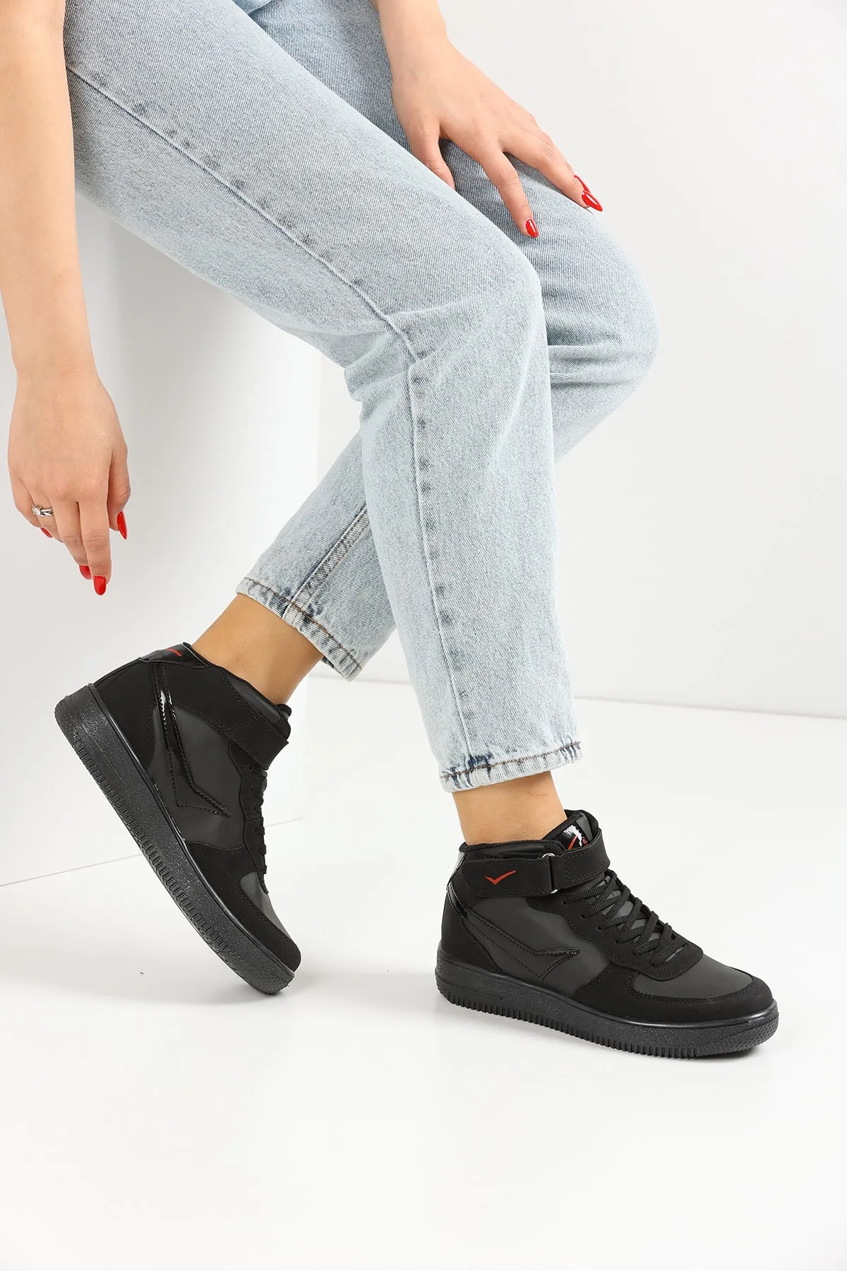 en7  Schwarze Unisex Sportschuhe 2185