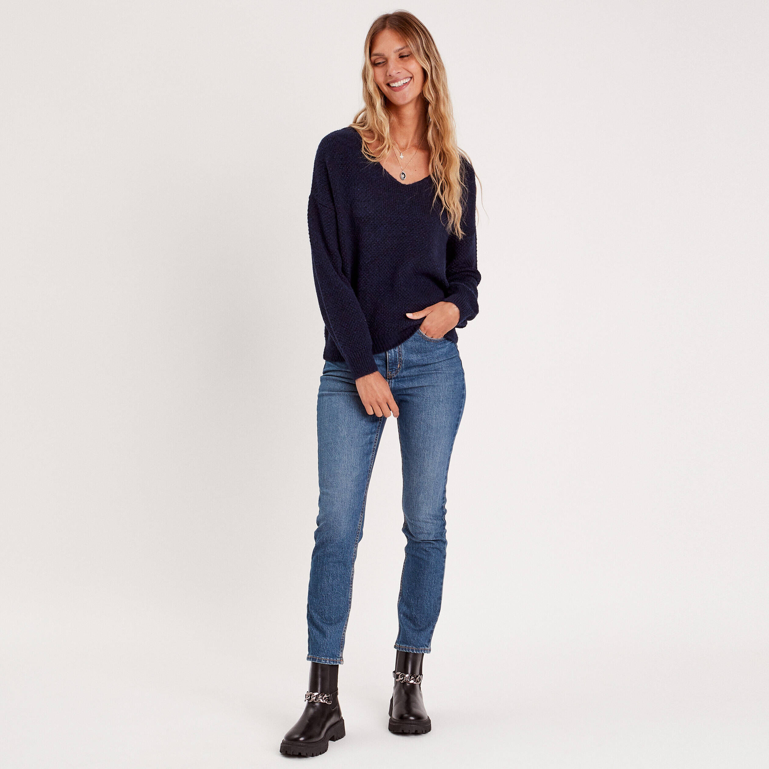 Pull manches longues col en V bleu marine femme | Cache Cache
