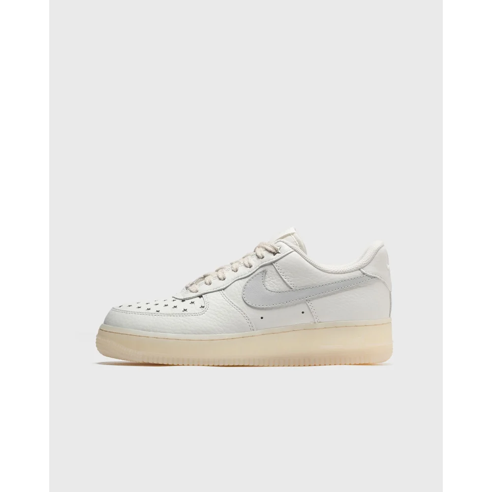 Nike Air Force 1 Wmns 07 FD0793 100 / weiss