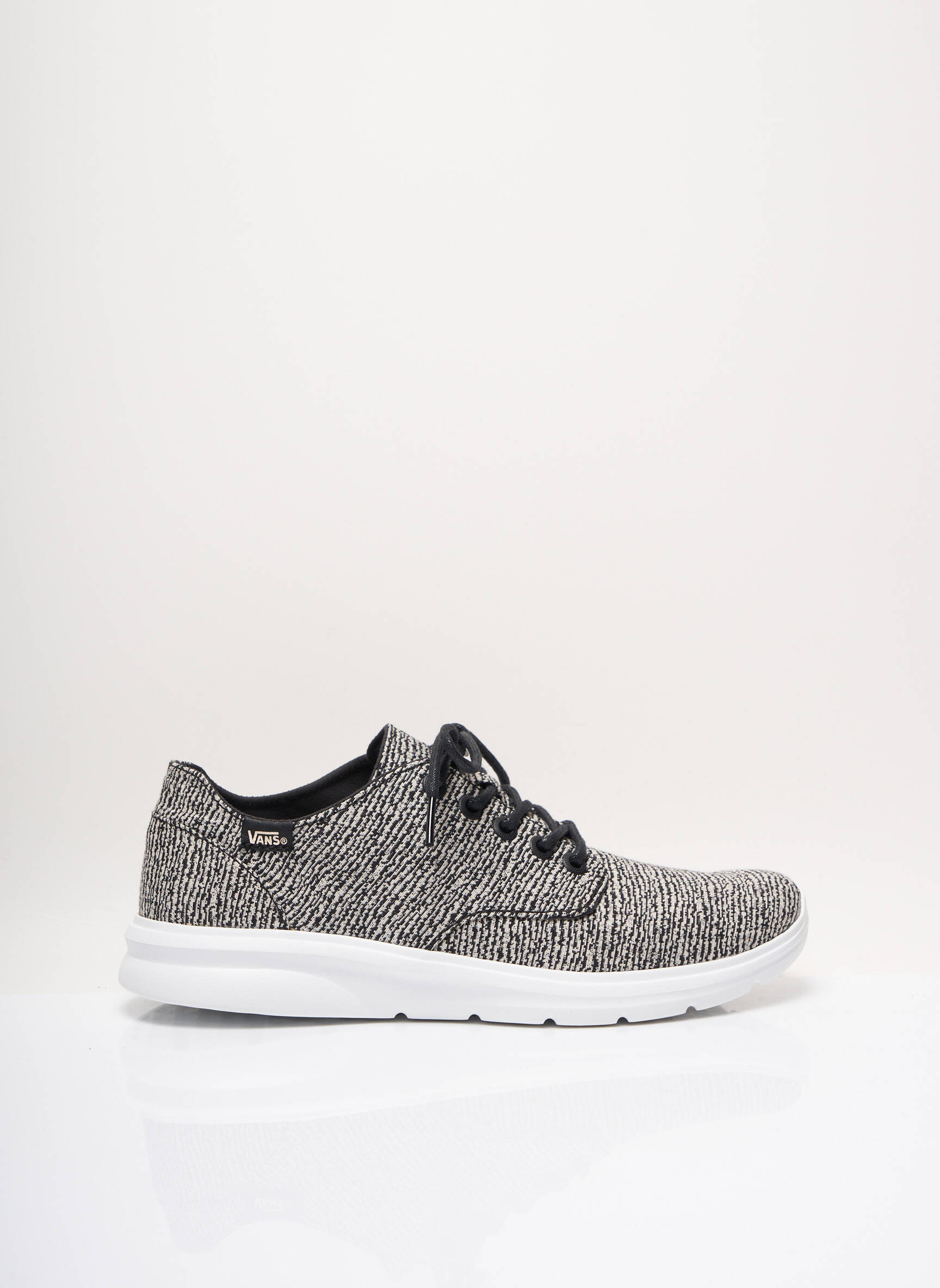Vans Baskets Femme couleur noir