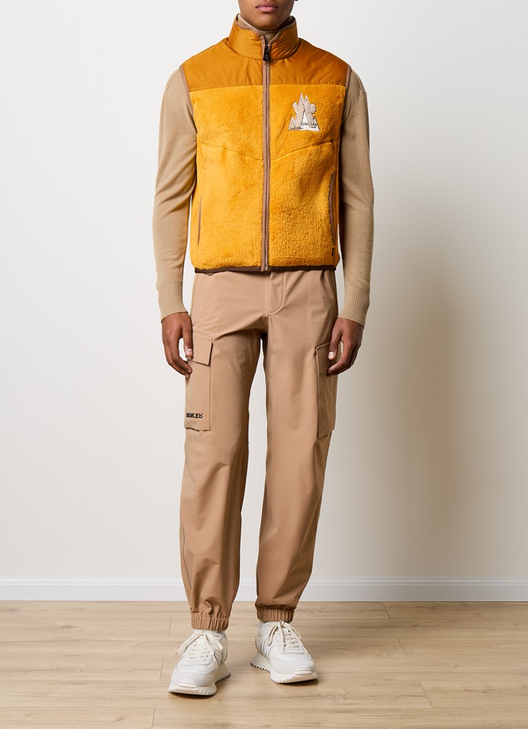 Gilet trapuntato Moncler con imbottitura in piuma