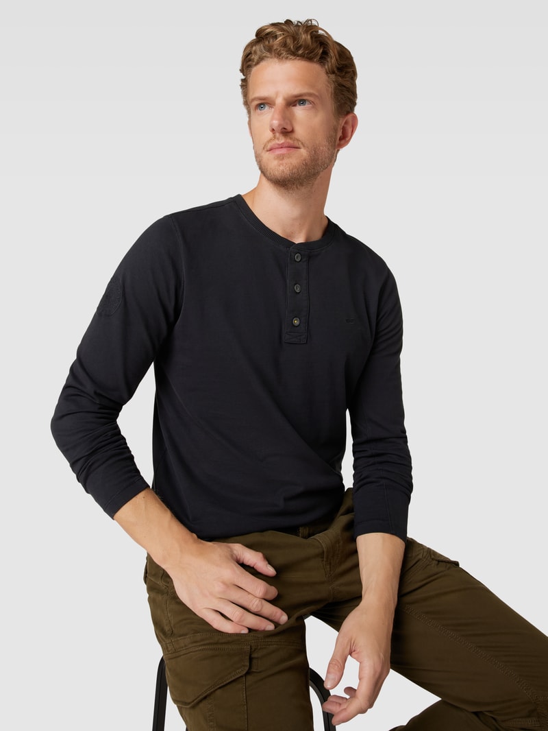 Longsleeve mit kurzer Knopfleiste Modell 'Henley' in anthrazit