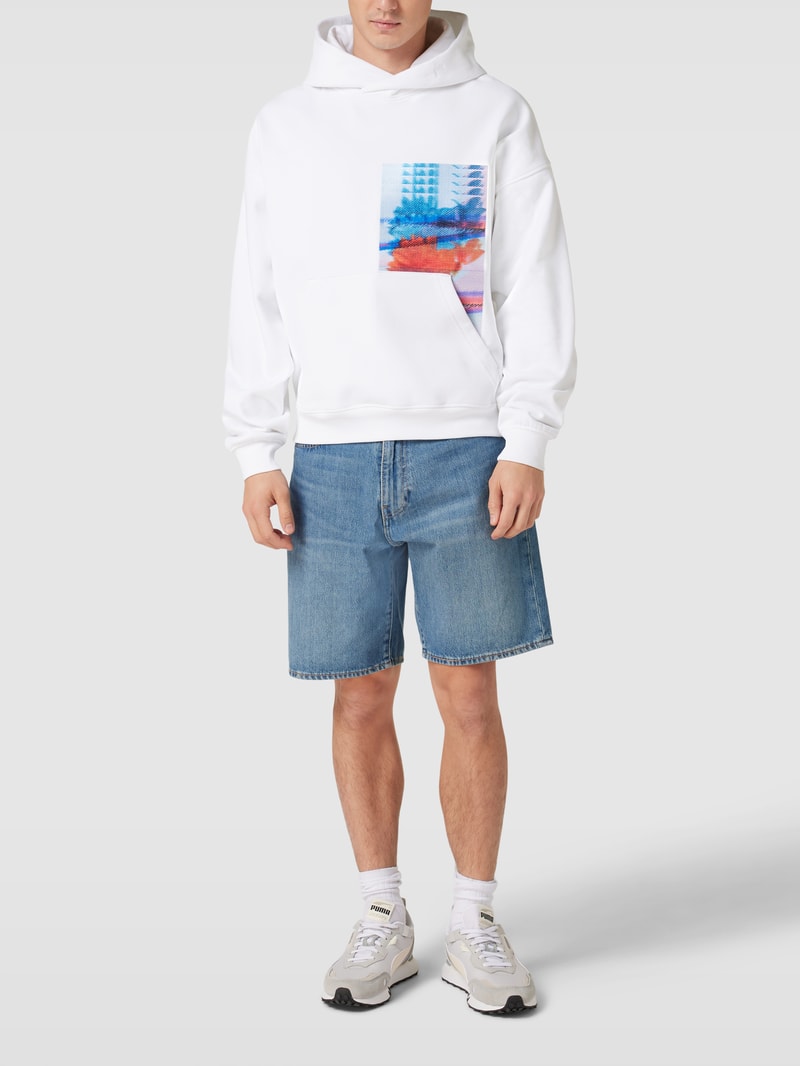 Hoodie mit Motiv-Stitching in weiß