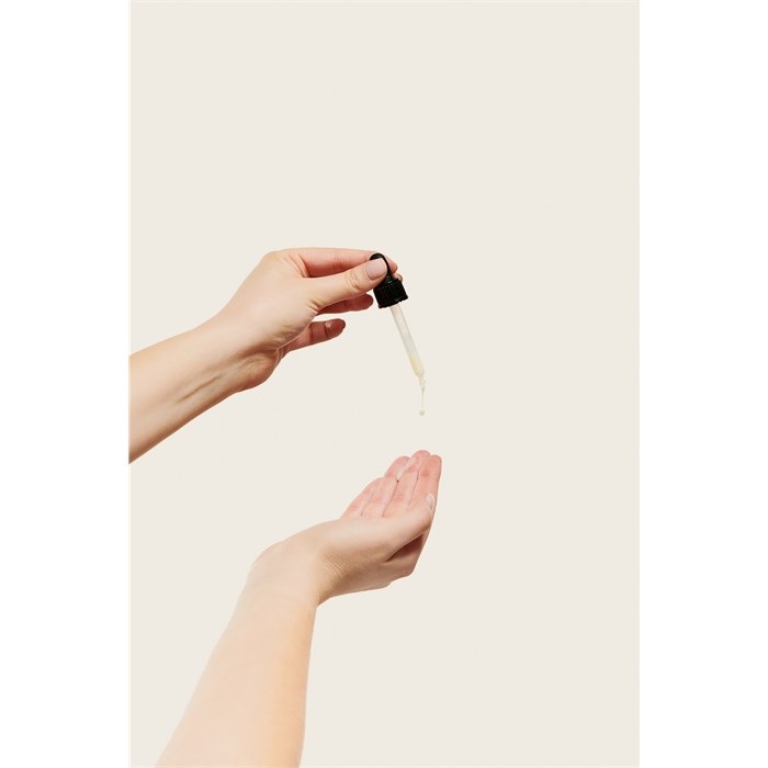 Glow Boosting Face Serum