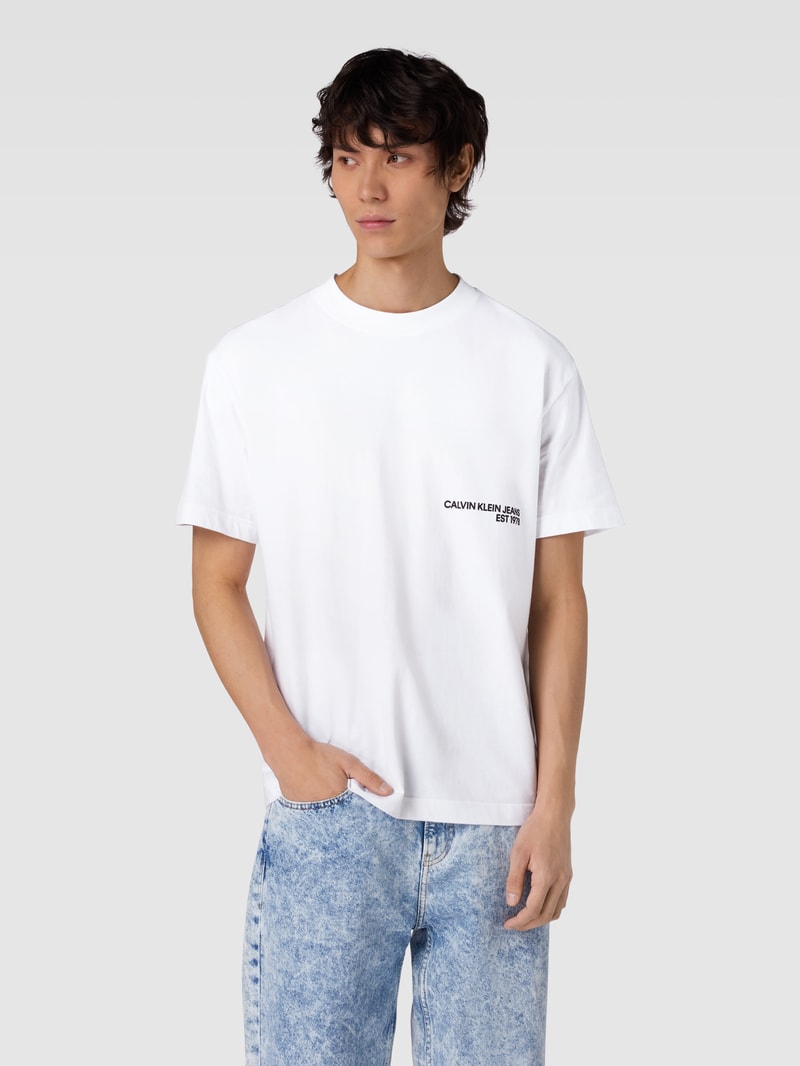 T-Shirt mit Label-Print Modell 'SPRAY' in weiss