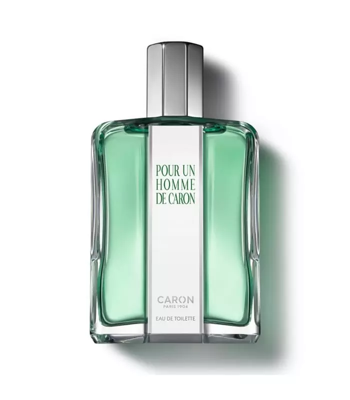 POUR UN HOMME Eau de Toilette Vaporisateur