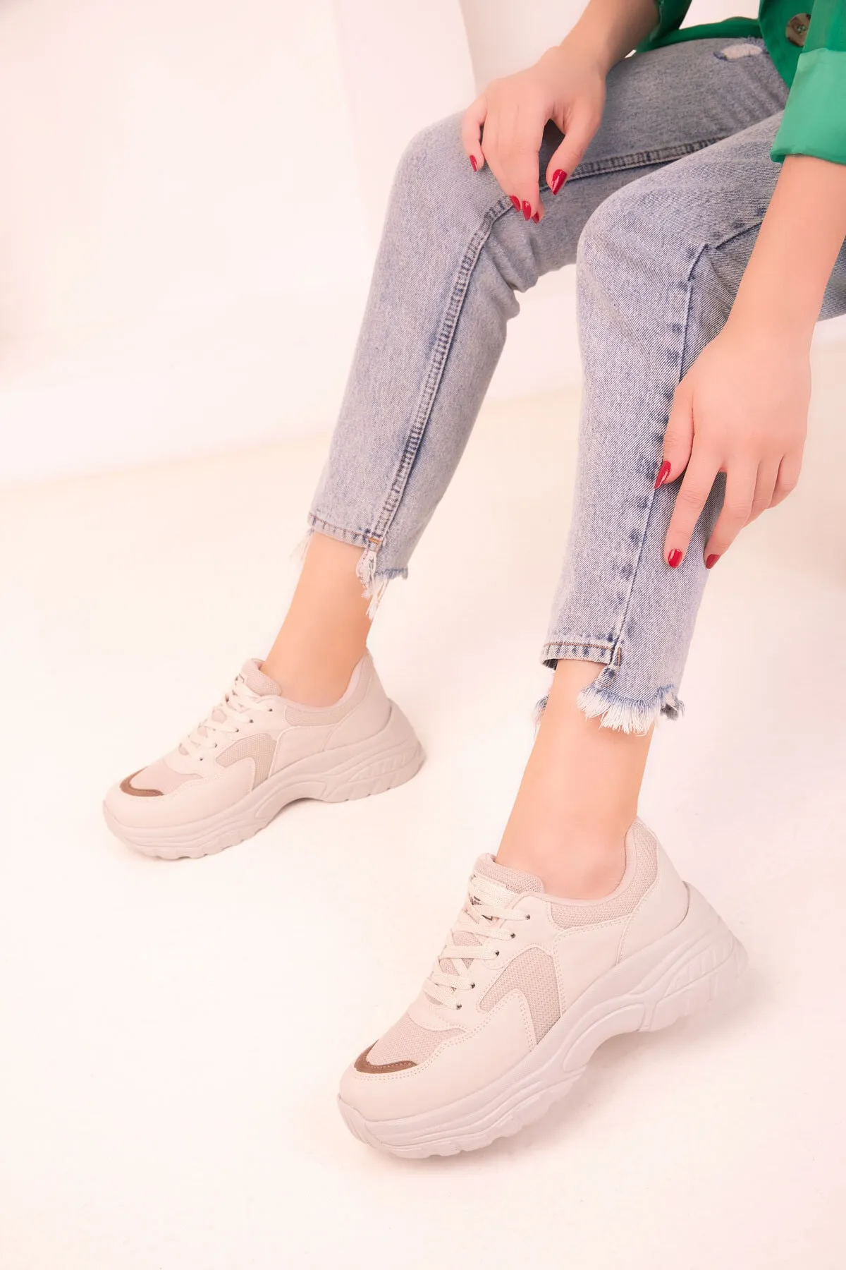 SOHO  Beige-braune Damen Sneakers 18146
