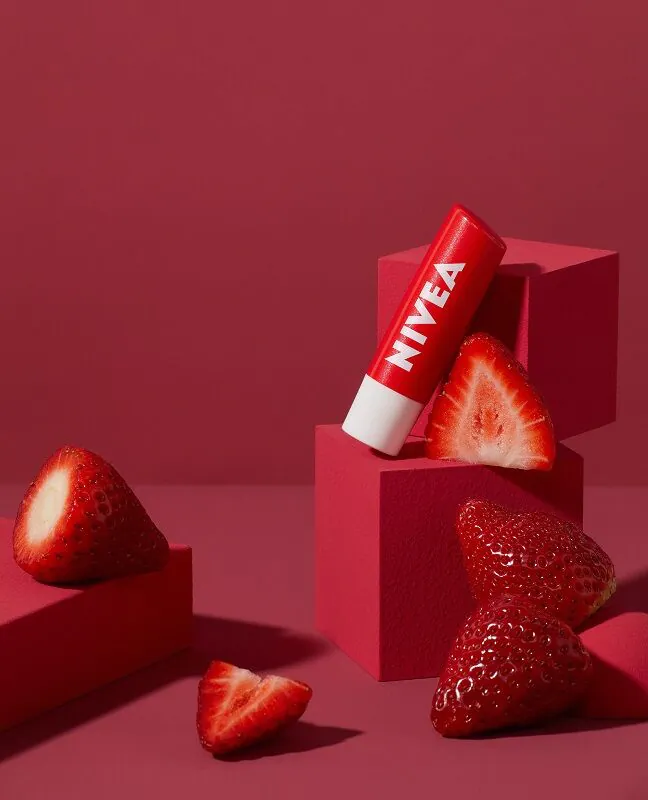 NIVEA LÆBEPRODUKT Jordbærlæbestift