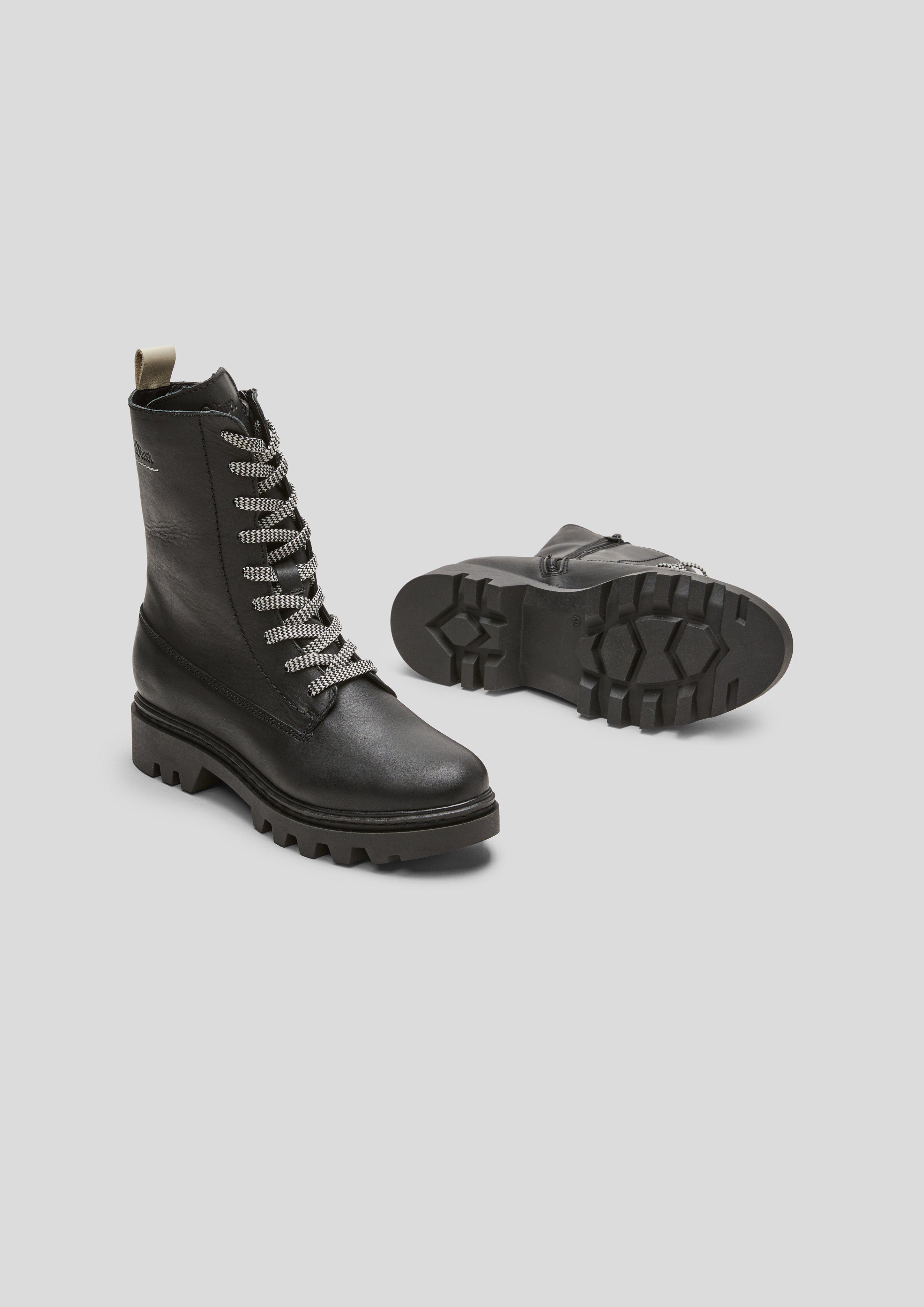 Fabricmix-Boots mit Kontrastdetails  101.107.101.25289-001