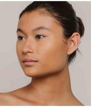 MADARA Skin Equal Flüssige Foundation-30 ml