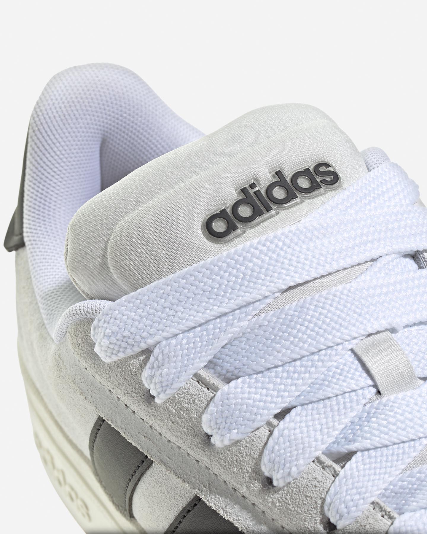Buty sportowe Adidas Core Grand Court Alpha 00s W marki Scarpe JP7631