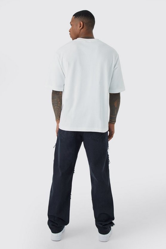 Lockere Jeans mit ausgefranstem Saum