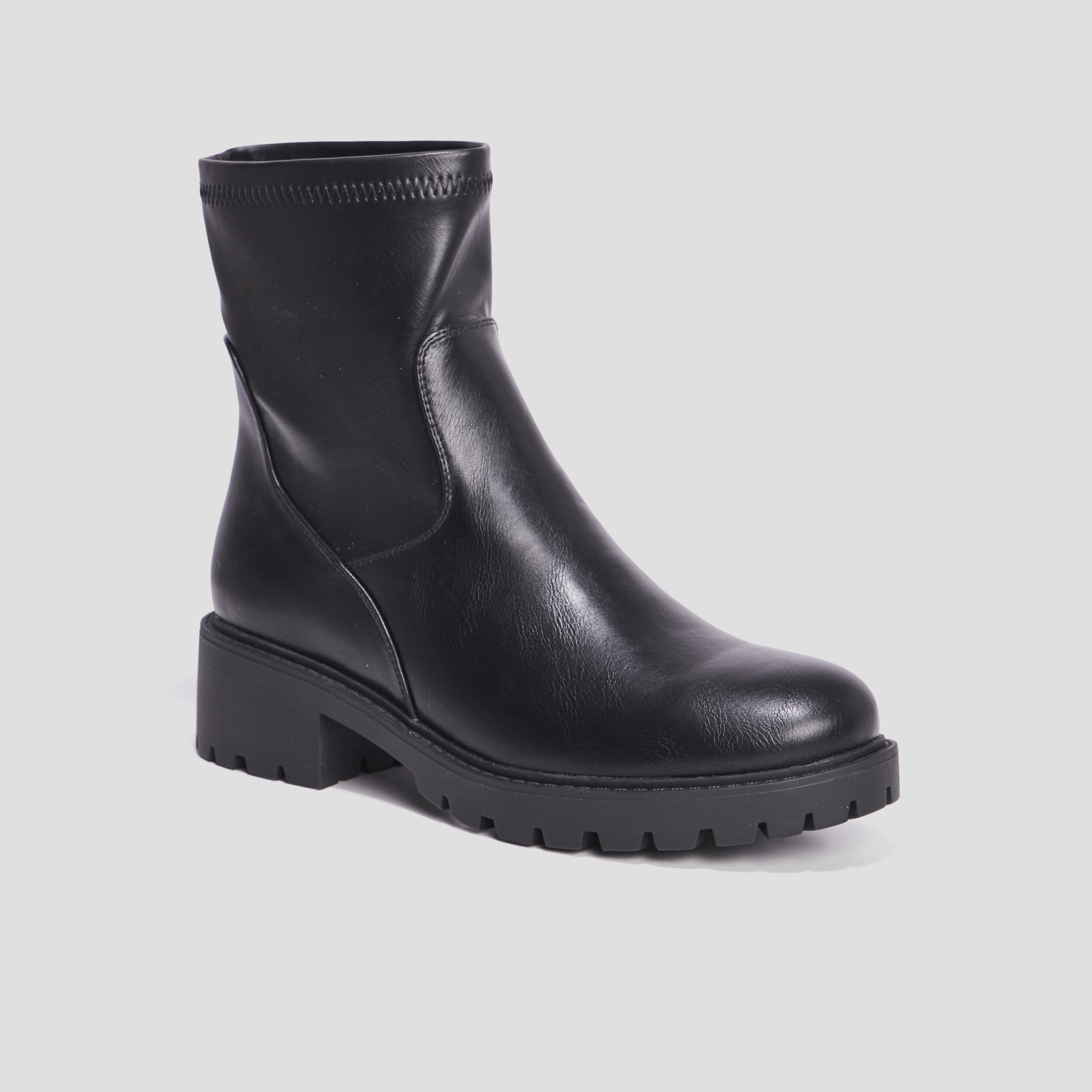 Bottines ranger crantées noir femme | La Halle