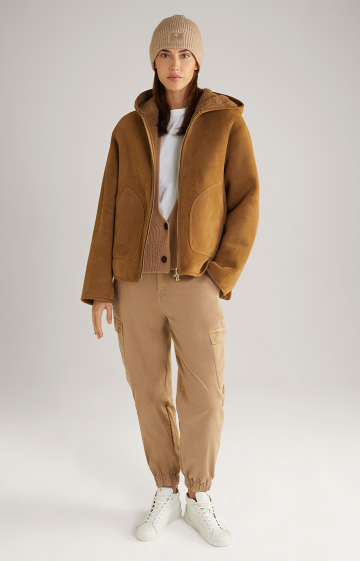 Strickjacke in Camel