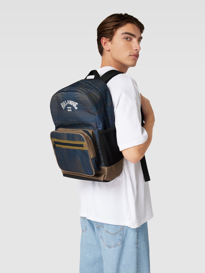 Rucksack mit Tragehenkel Modell 'ALL DAY PLUS' in marineblau