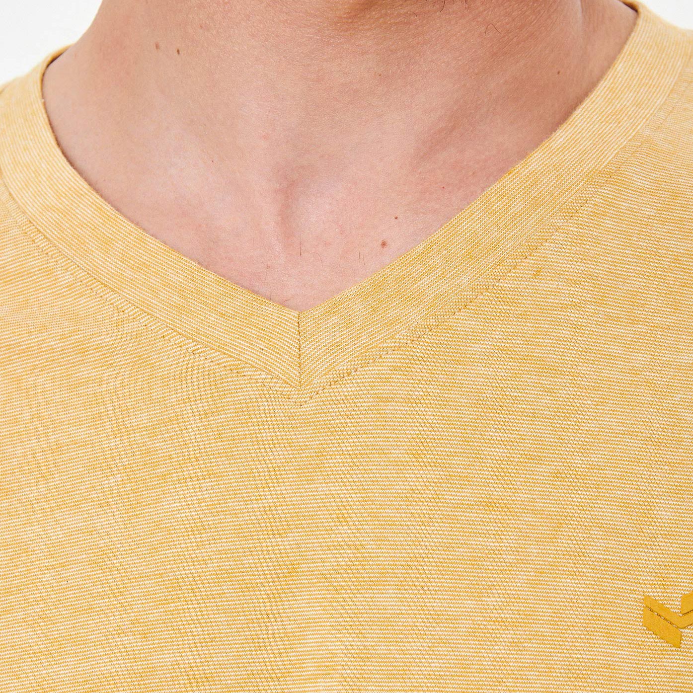 SAVE   T-shirt moutarde homme
