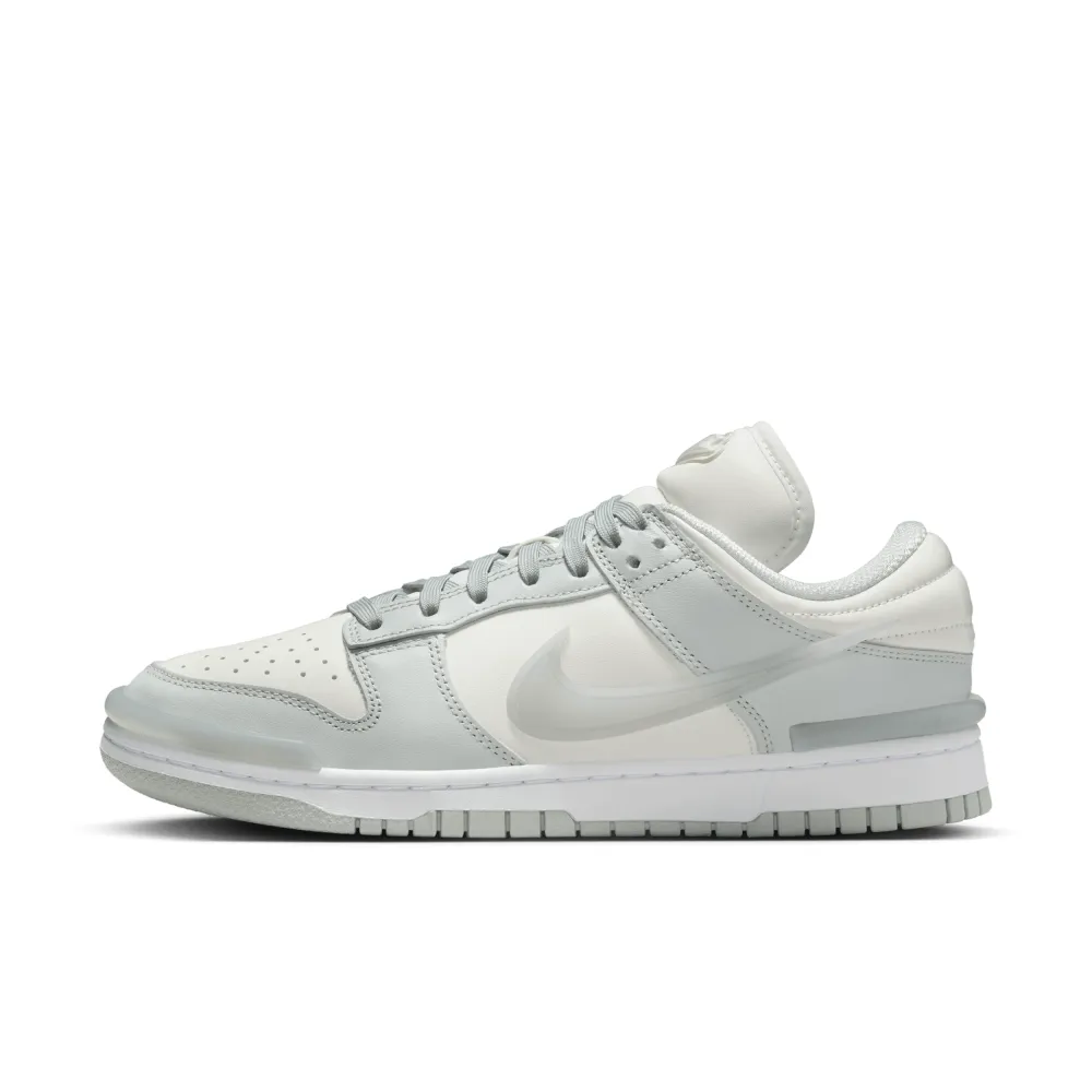 Nike Dunk Low Twist DZ2794-004 / grau