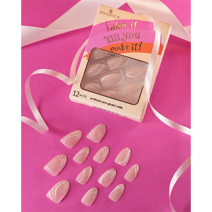 Artificial Pre-Glued Nails