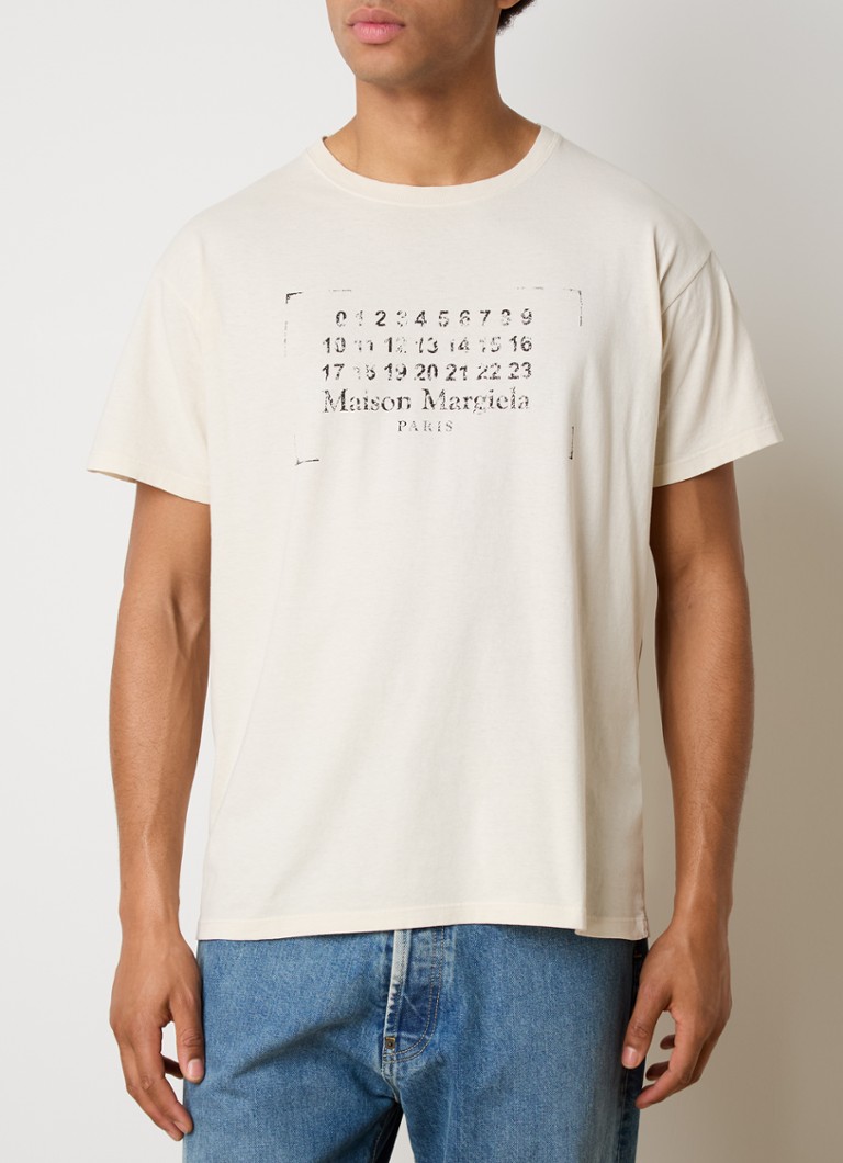 Maison Margiela -t-paita logopainatuksella