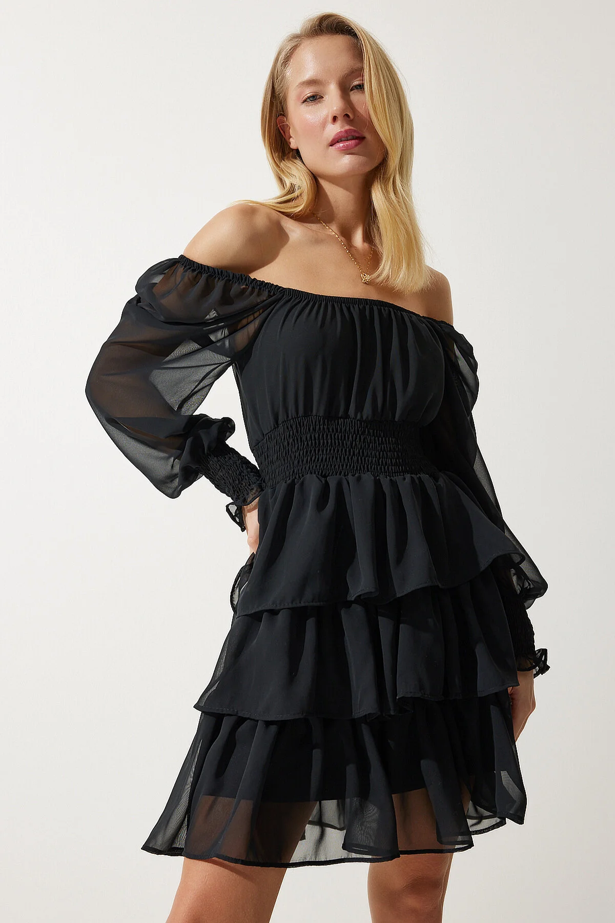 Happiness İstanbul  Schwarzes Volant-Chiffonkleid für Damen DK00168