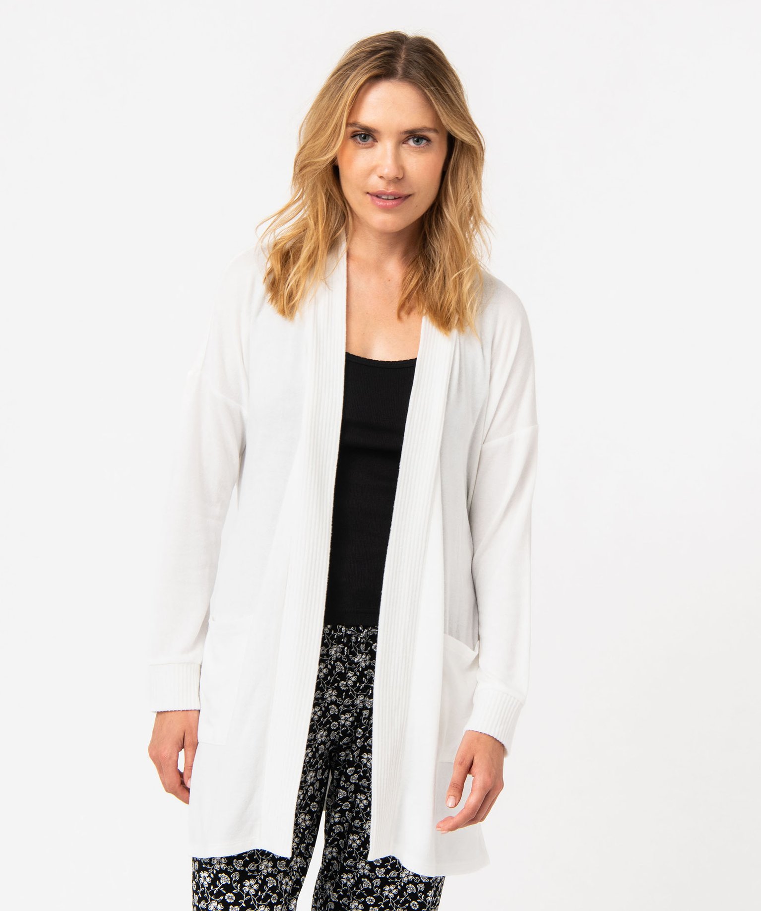 Veste d'intérieur femme en maille duveteuse avec ceinture à nouer