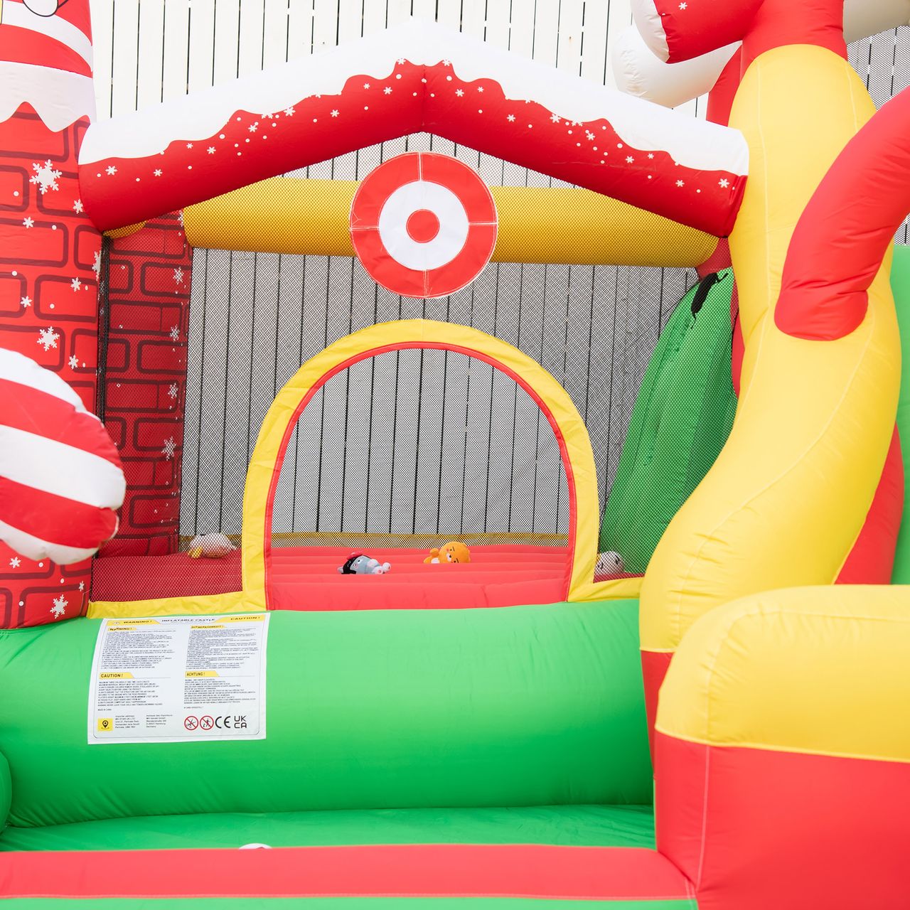 Outsunny Weihnachten Aufblasbare Hüpfburg mit Rutsche Ballgrube für 3 Kinder Springburg mit Gebläse für 3-8 Jahre Innenbereich Kindergarten Oxford-Gewebe Polyester Rot Grün Weiß 290 x 280 x 220 cm