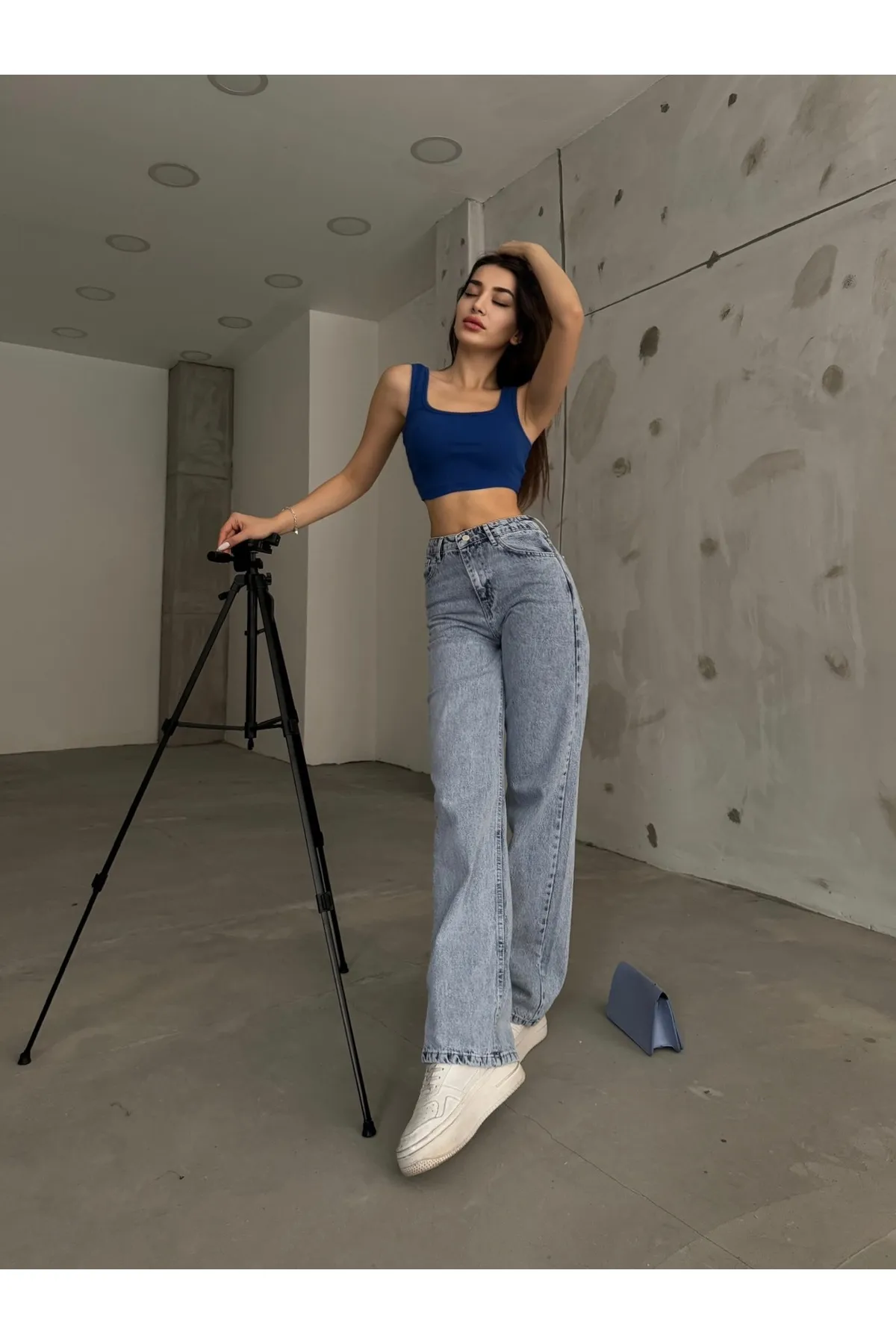 BİKELİFE  Hellblaue Snow-Wash-Jeans für Damen mit hoher Taille, dehnbarem Lycra und weitem Bein