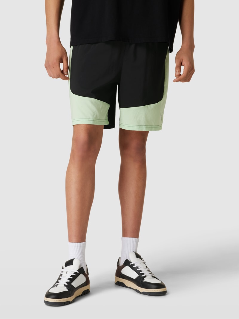 Shorts mit elastischem Bund in mint