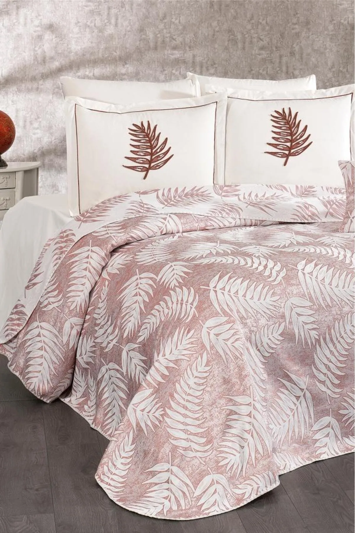 Çeyiz Diyarı  Palmiye 7-teiliges Chenille-Pique-Set, Creme – Weinrot