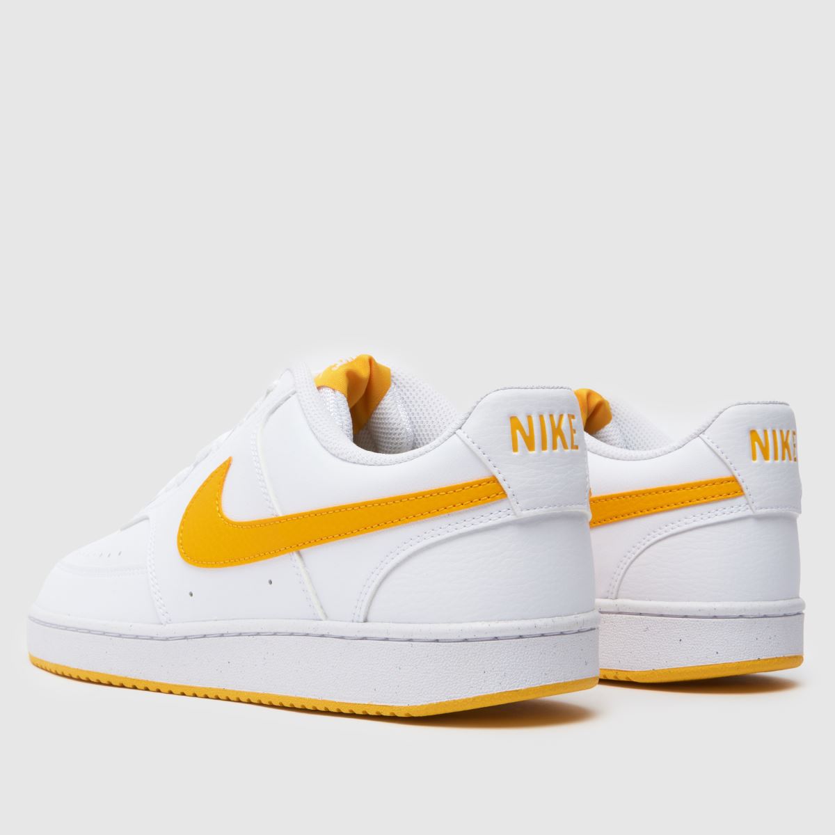 Nike Court Vision – Vita och gula träningsskor