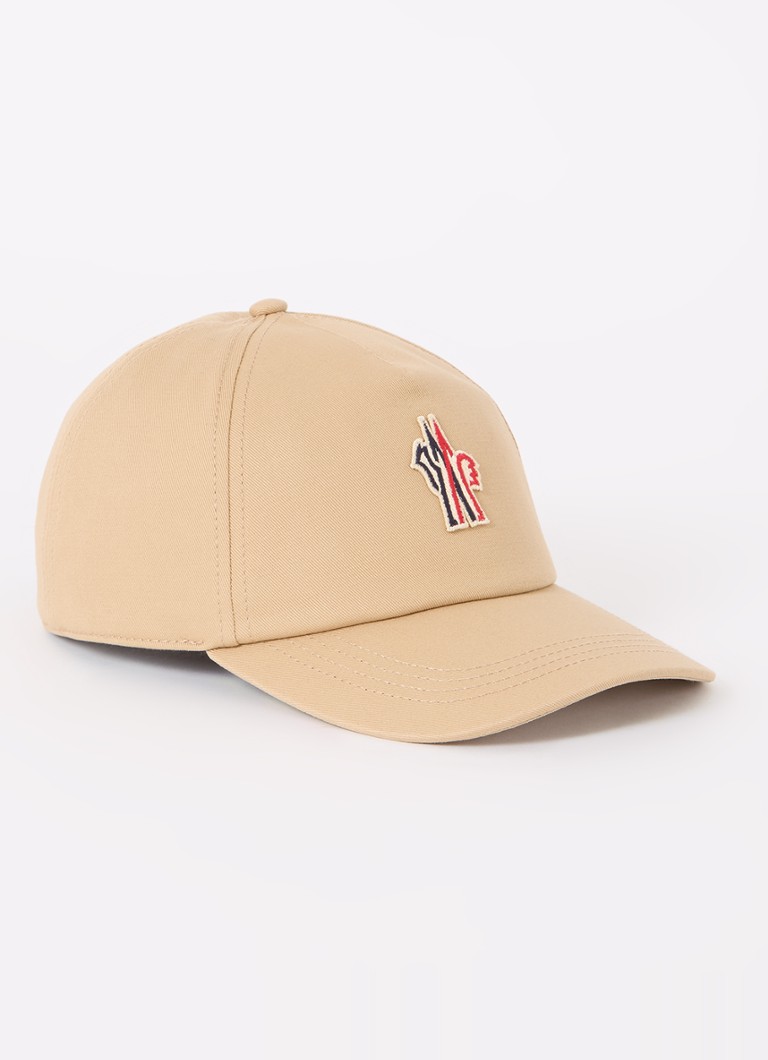 Boné Moncler com logotipo