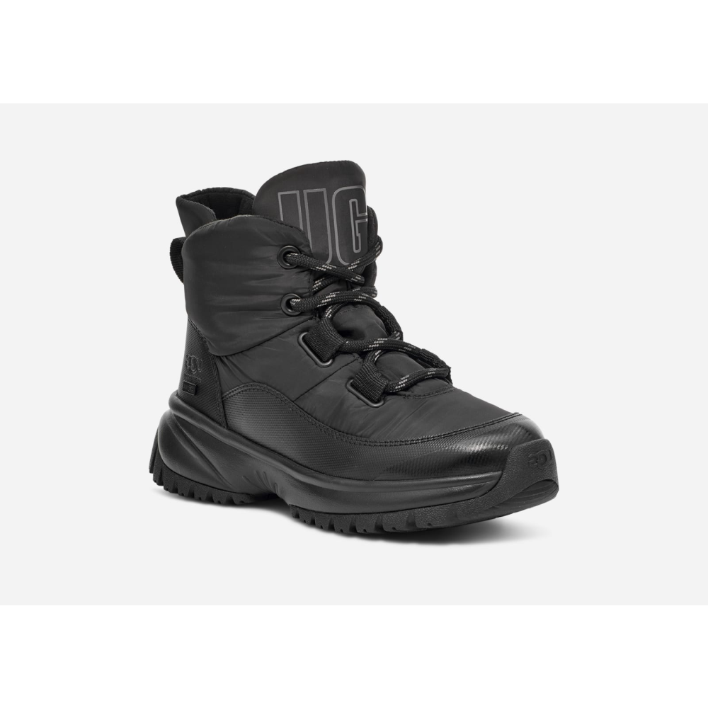 UGG PUFFER LACE Yose 1143844-BLK / schwarz