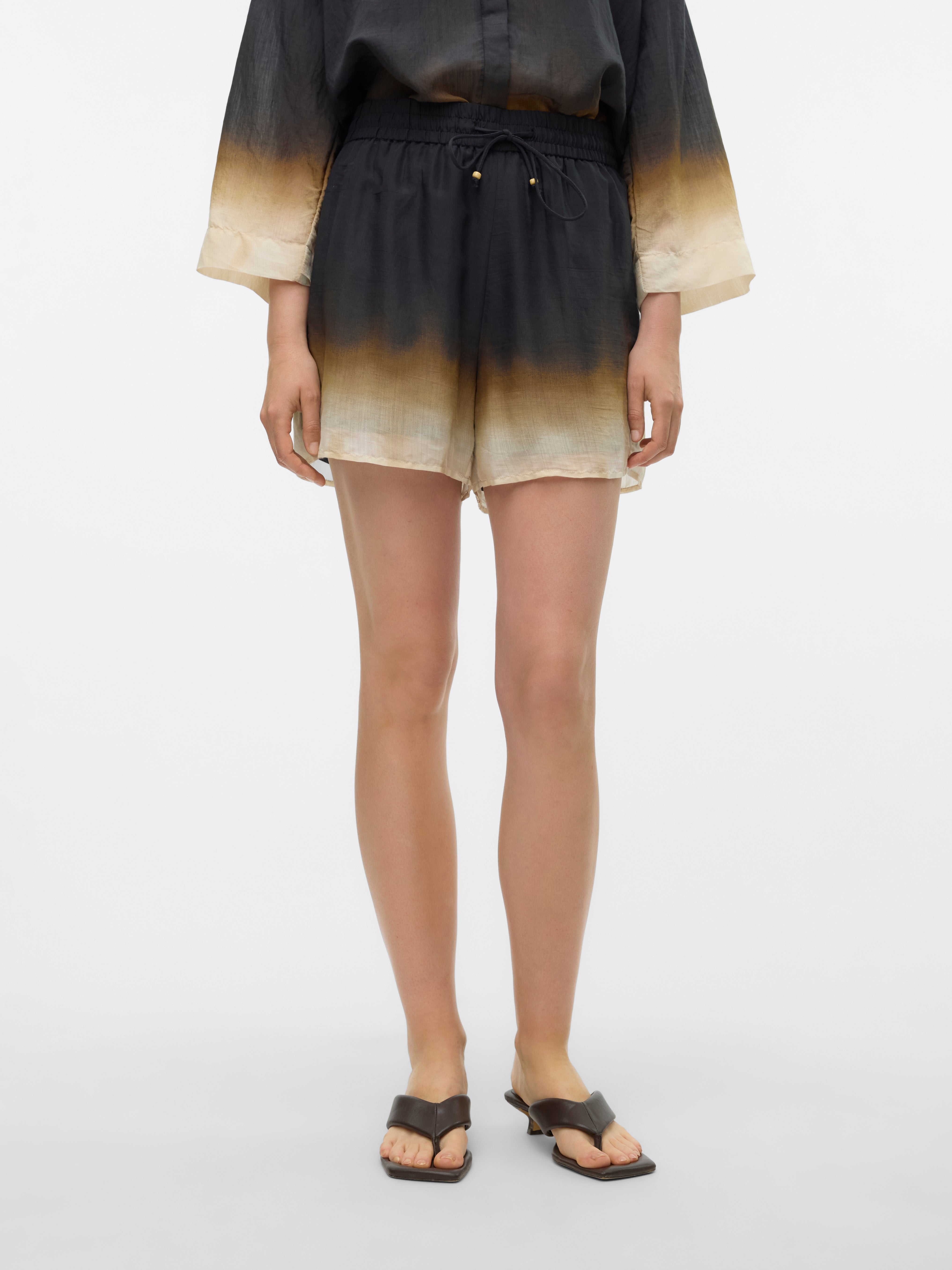 VMMAJA Shorts
