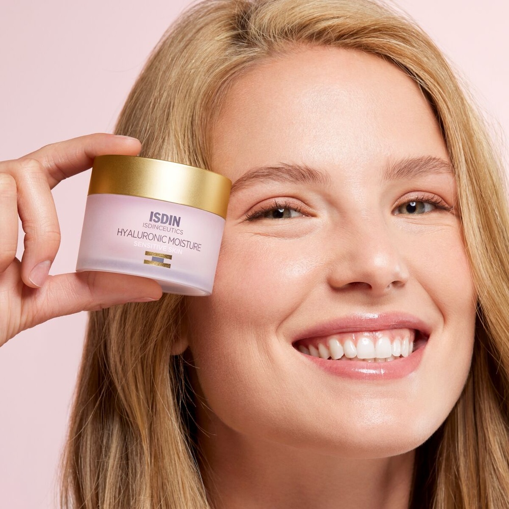 isdin Hyaluronic Moisture Peaux sensibles Crème de jour hydratante à l'acide hyaluronique Peaux Sensibles