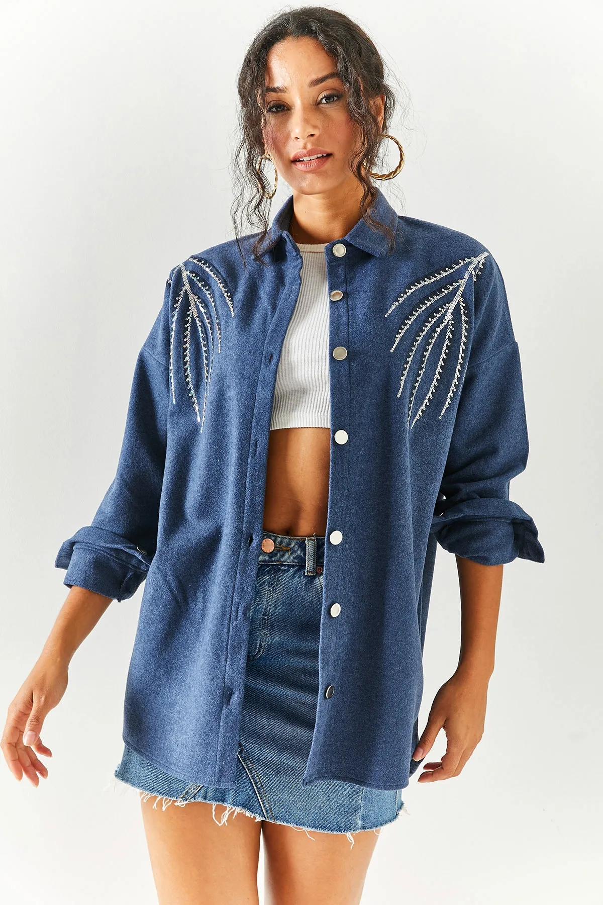 Olalook  Damenbluse mit Blatt-Indigo-Pailletten und Paillettendetails, Oversize-Stempelhemd GML-19001145