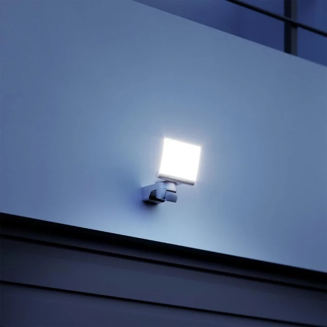 Steinel 030070 LED prožektorius „Straler XLED Home 2 XL“ su