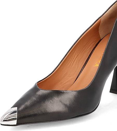 Thea Mika Pumps