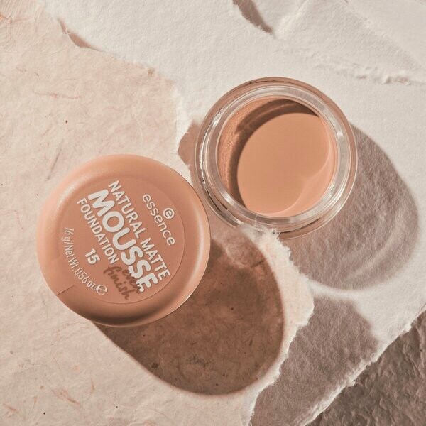 Essence Natural Matte Mousse 15 Even Finish alapozó 16g