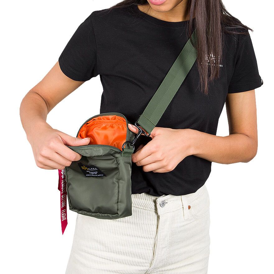 Crew Carry Bag Umhängetasche