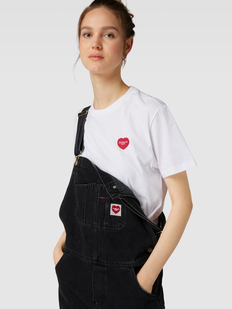 Latzhose mit Label-Patch in schwarz