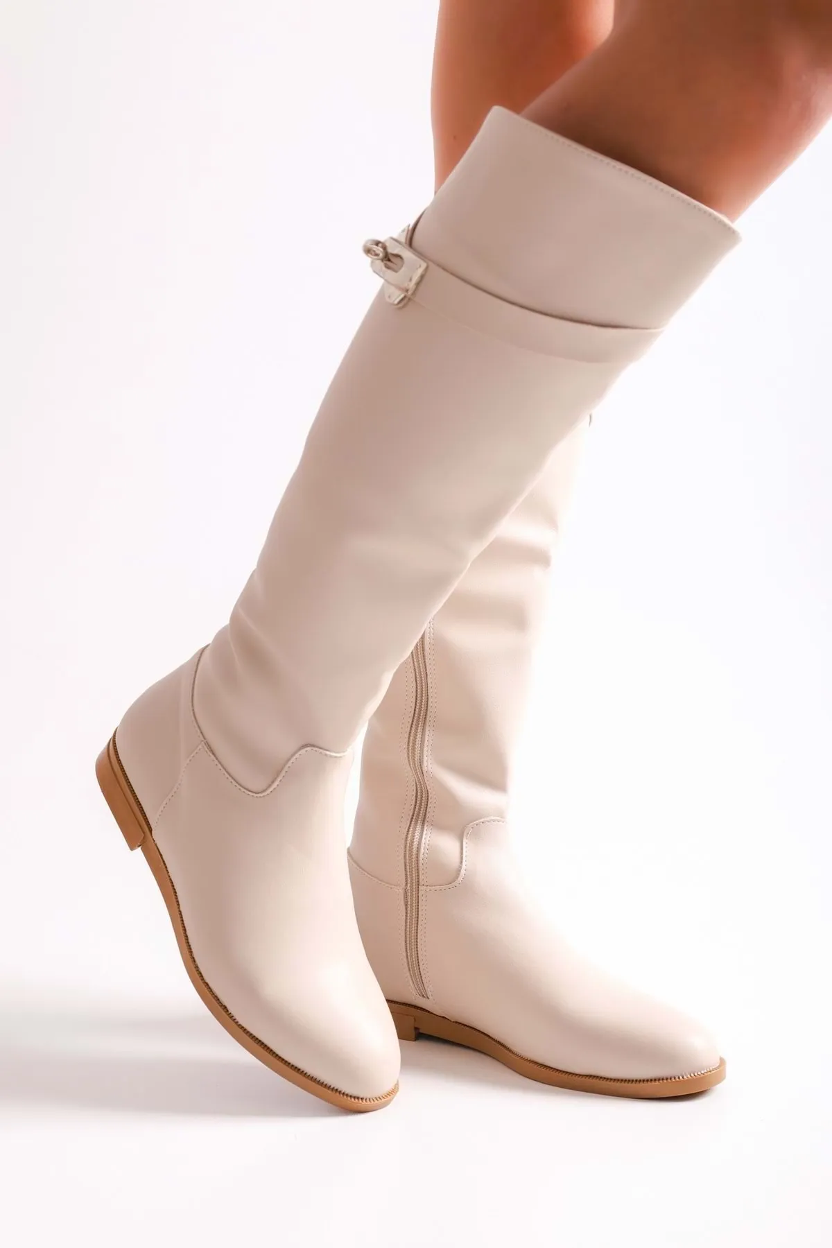 Shoeberry  Damen Meroni Beige Lederschnallenstiefel Beige Leder